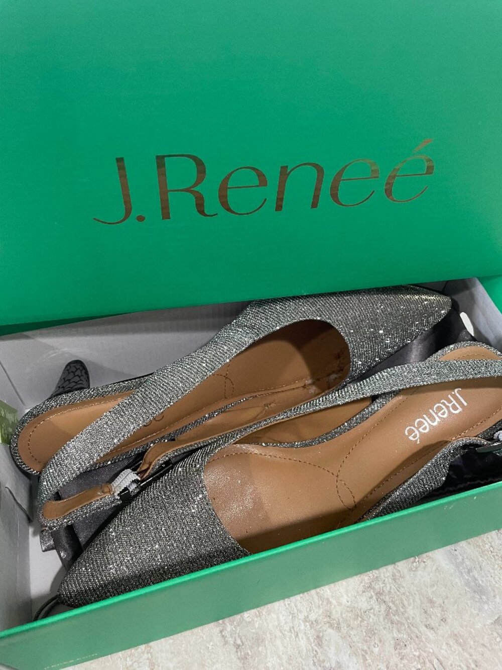 Dress shoes